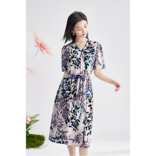 剩S/M/L/XL 米思阳2025年夏季新品法式显瘦气质V领独特印花连衣裙3686 商品图3