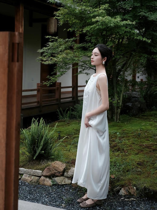 盛唐牡丹| 重缎真丝盘银绣女长裙(售完不补） 商品图7