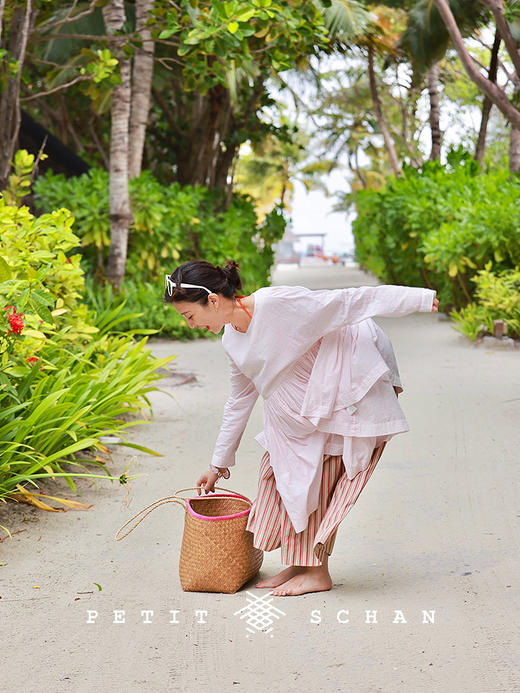 PETIT SCHAN小闪 CLO#858 Ballet Girl 芭蕾少女 一千零一夜系列纯棉船型领格纹娃娃衫 商品图4