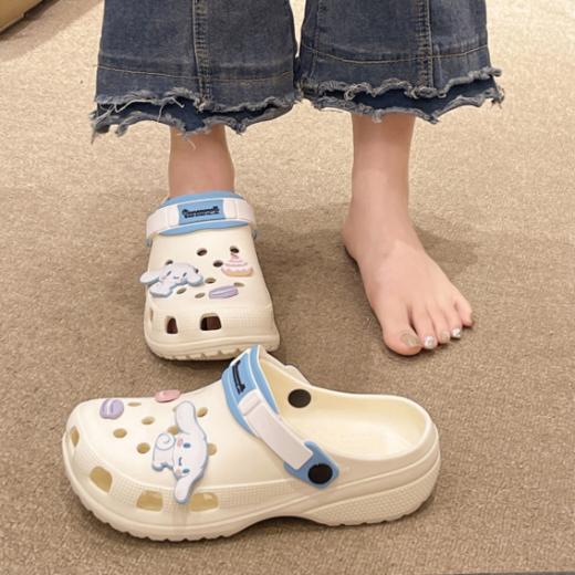 👏暑假特惠! ！ 29.9元 捡漏款【亲子款三丽鸥卡通洞洞鞋】💖 既能当拖鞋又能当凉鞋！🔥室内室外、浴室、沙滩...各种场合都很实穿~ 商品图5