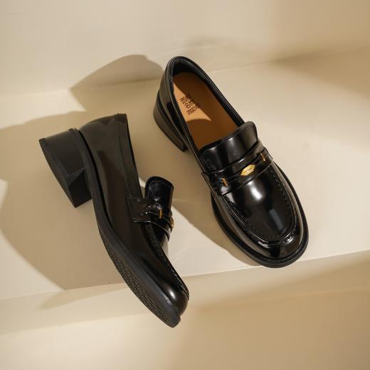 【秋季新款】西村名物2025年秋季新款小圆通头舒软粗跟防滑低跟深口单鞋乐福鞋T25CM38861 商品图7