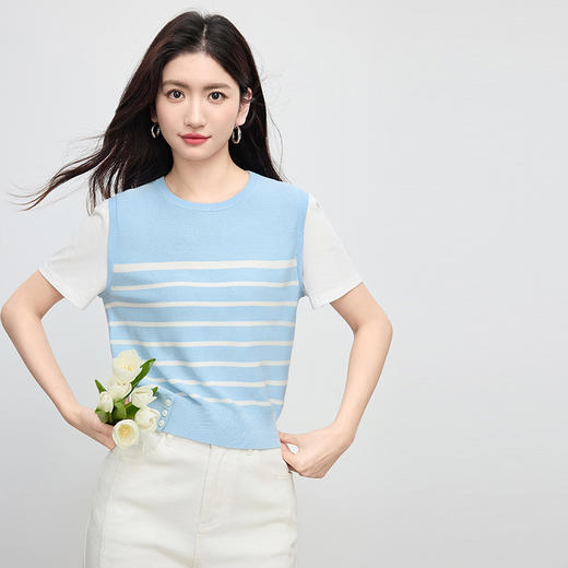 【专属特价】熙世界蓝白条纹针织衫女薄款设计感短袖拼接圆领上衣2025夏季新款 商品图4