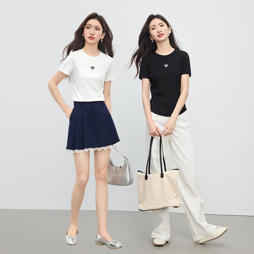 【07/16新品】熙世界爱心刺绣正肩T恤女2025夏季新款百搭修身短袖收腰显瘦上衣 商品图2