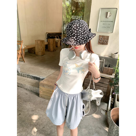 <曾小咸推荐>韩系宽松休闲松紧腰休闲短裤 商品图3