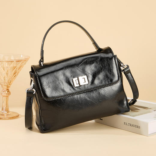 西村名物2025新款时尚通勤小方包休闲百搭单肩包韩版魅力女士斜跨包X35CA30691 商品图11