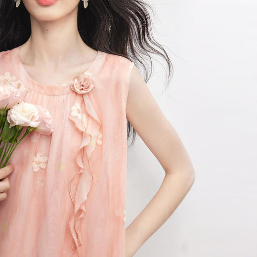 【07/16新品】熙世界法式度假立体花朵挂脖连衣裙女夏季宽松气质绝美无袖背心裙 商品图4