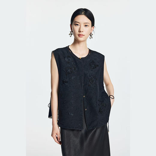 凯喜雅 中式圆领马甲 商品图3