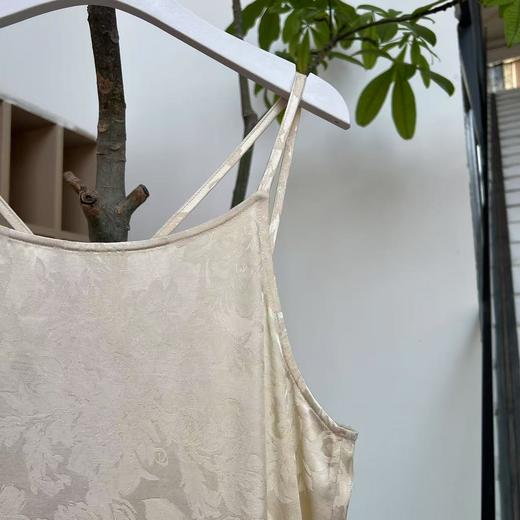 【抖音专属】长吊带（24718239-玉色） 商品图3