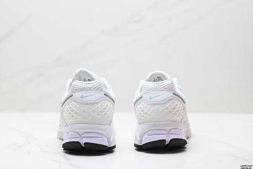 耐克Nike Zoom Vomero 5复古休闲运动跑步鞋HF1877-001男女鞋 商品图5