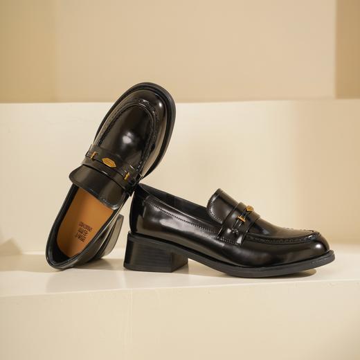 【秋季新款】西村名物2025年秋季新款小圆通头舒软粗跟防滑低跟深口单鞋乐福鞋T25CM38861 商品图6