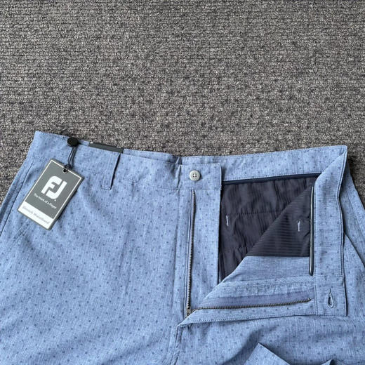 原单正品FJ 高尔夫休闲短裤，只有浅蓝36，浅灰38 42，深灰40各几件，欧码。 商品图4
