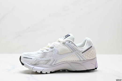 耐克Nike Zoom Vomero 5复古休闲运动跑步鞋HF1877-001男女鞋 商品图2