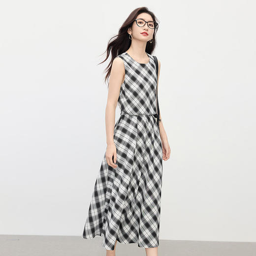 【专属特价】熙世界法式复古港风黑白格纹无袖上衣A字半身裙两件套装夏季女装 商品图4