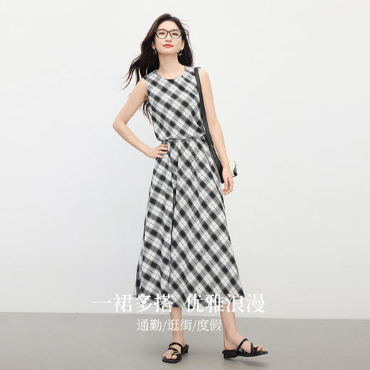 【专属特价】熙世界复古黑白格子半身裙女夏季新款高腰休闲中长款百褶A字伞裙 商品图2