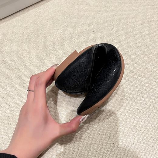 泉州 雕花镂空超软牛皮女单鞋9188（尺寸偏小，拍大一码） 商品图7