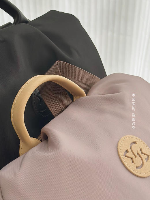 限量清仓特价🔥原货现货仅此一批❗️【极简风尼龙防水双肩包】⭐把实用美学玩明白了~‎ 商品图6