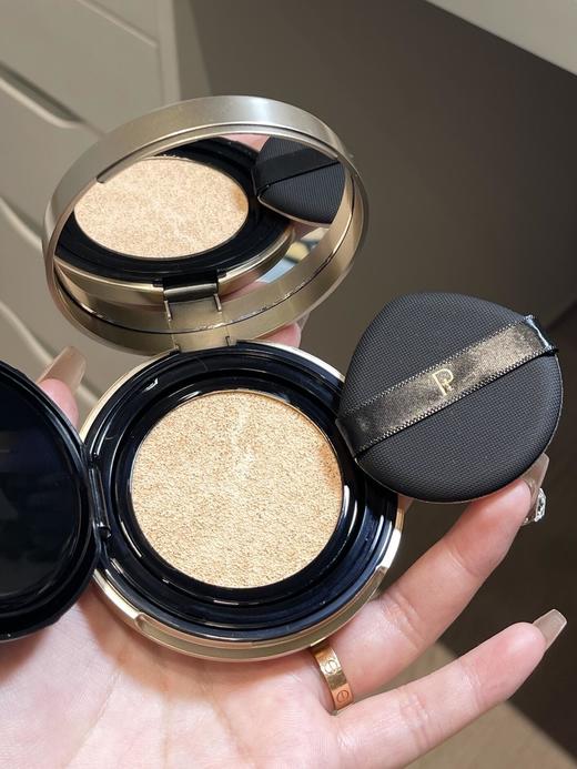 拍一发五‼️‼️ 🔥火遍全网的小金盒‼️  Pt铂金柔纱光缎持妆气垫BB霜 商品图0