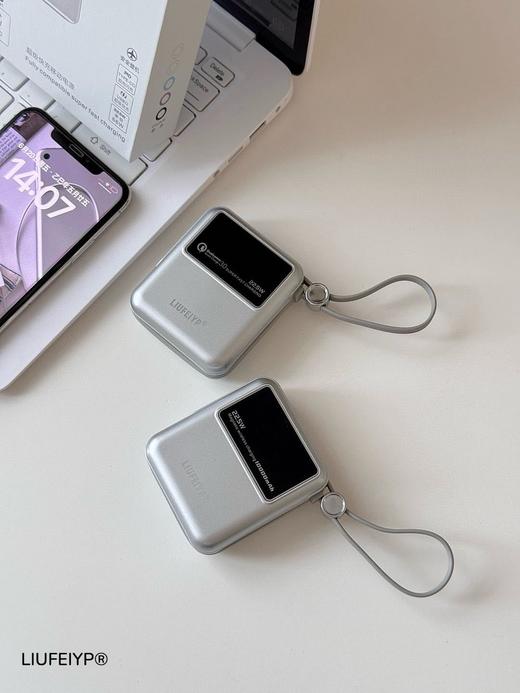 💥真正国家3C认证⚠️可上飞机高铁❗【LIUFEIYP方块显示屏超级快充充电宝】羽量级轻薄，小巧可随手放口袋❗ 商品图13