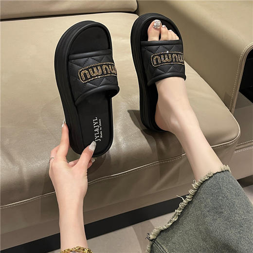 【GZ】无忧购79元3件厚底拖鞋百搭时尚沙滩软底防滑一字拖828mumu（截单后3-5天发货) 商品图1