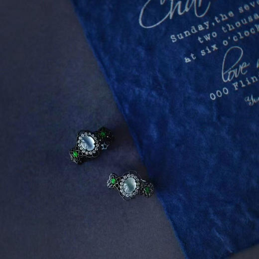 龢盒原创 幽暗月光白冰翡翠蕾丝戒指 商品图4