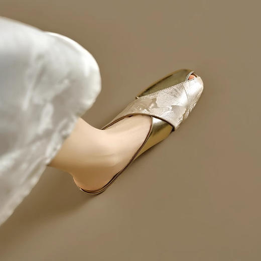 新中式国风凉拖鞋，典雅方头设计，线条利落中透着含蓄的东方气韵，还有像水墨瓷器一样的拼色，告别单调！【G】 商品图5