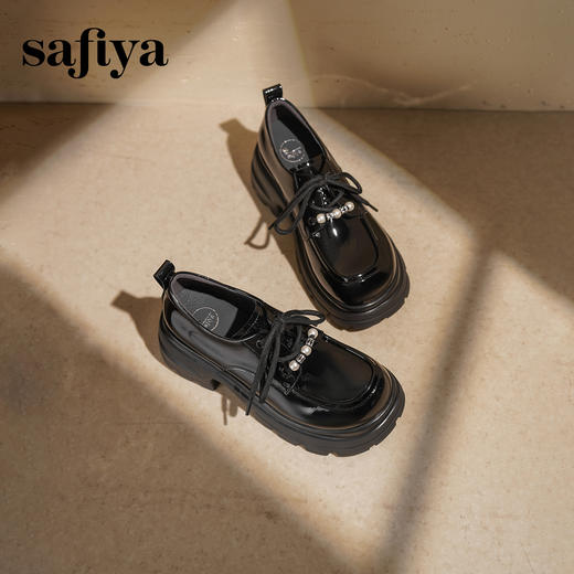 预售|Safiya/索菲娅2025珍珠系带英伦风轻便增高漆皮百搭粗跟小皮SFD3112171 商品图1