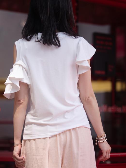 TYNVIE 平纹针织露肩荷叶边袖上衣 - 白色 商品图5