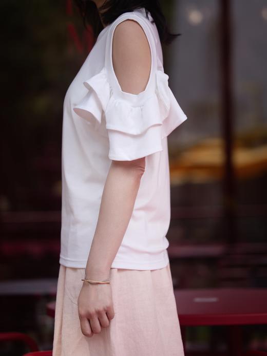 TYNVIE 平纹针织露肩荷叶边袖上衣 - 白色 商品图7