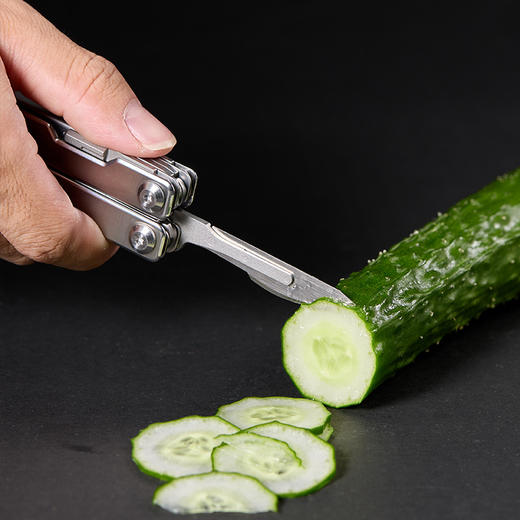 【一把抵一箱 适配24号手术刀片】SWISS+TECH瑞士科技 赤眼蜂九合一多功能救援剪急救剪刀 商品图6