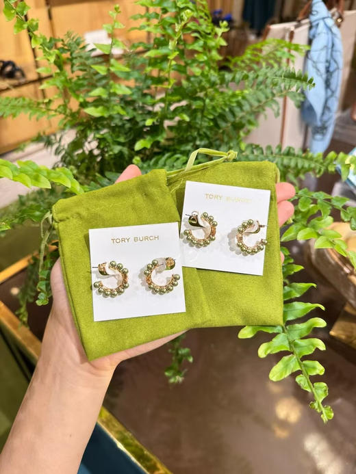 💰820🇺🇸包邮✈️Tory Burch限时折扣💢TB珍珠耳环💢😍小珍珠太好看啦[色]满满的高级感💫香奈儿同款 商品图2