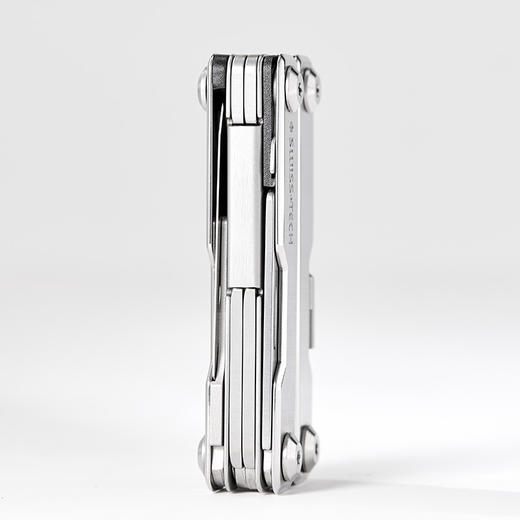 【一把抵一箱 适配24号手术刀片】SWISS+TECH瑞士科技 赤眼蜂九合一多功能救援剪急救剪刀 商品图11