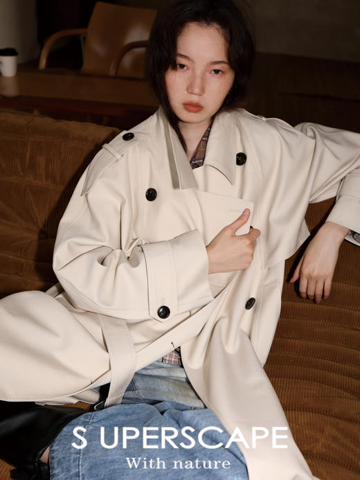 素舶 棉混纺JI典斜纹立体廓形翻领中长款风衣外套女 商品图3