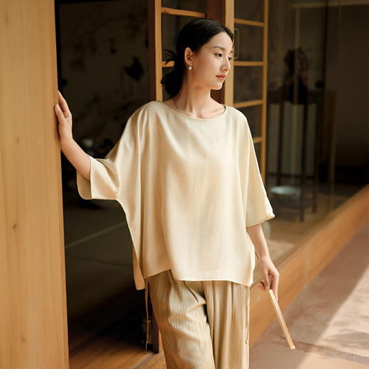 雀说新款圆领七分袖上衣女高级感亚麻垂感t恤宽松显瘦AL6517 商品图7