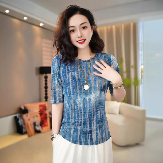 雀说网纱扎染印花圆领中袖T恤女新款洋气时尚弹力显瘦别致上衣AL4141 商品图0