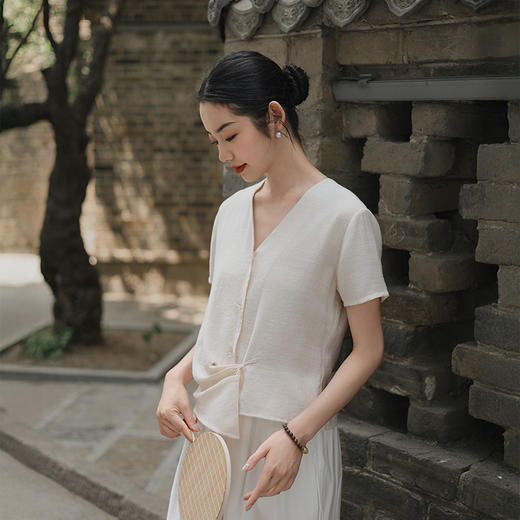 雀说棉麻女装新款亚麻短袖衬衫女高级感气质轻薄新中式盘扣上衣AL6524 商品图7