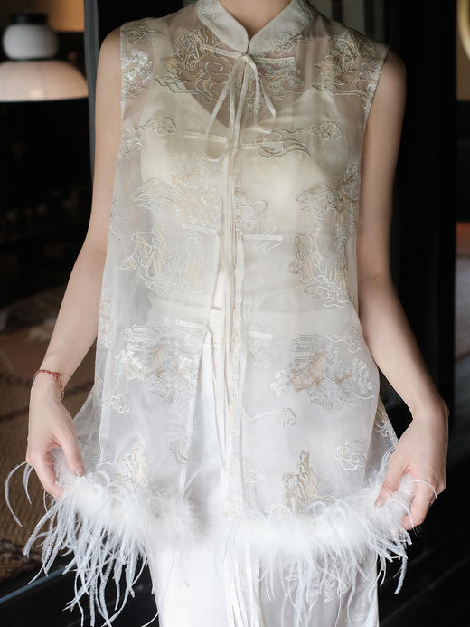 盛唐牡丹| 九重天纹真丝绡鸵鸟毛马甲 商品图1