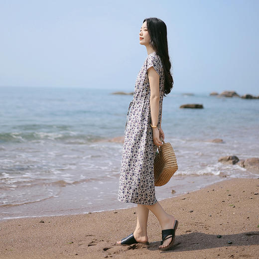 雀说新款短袖碎花连衣裙女夏高级感收腰显瘦系带长裙AL6518 商品图3