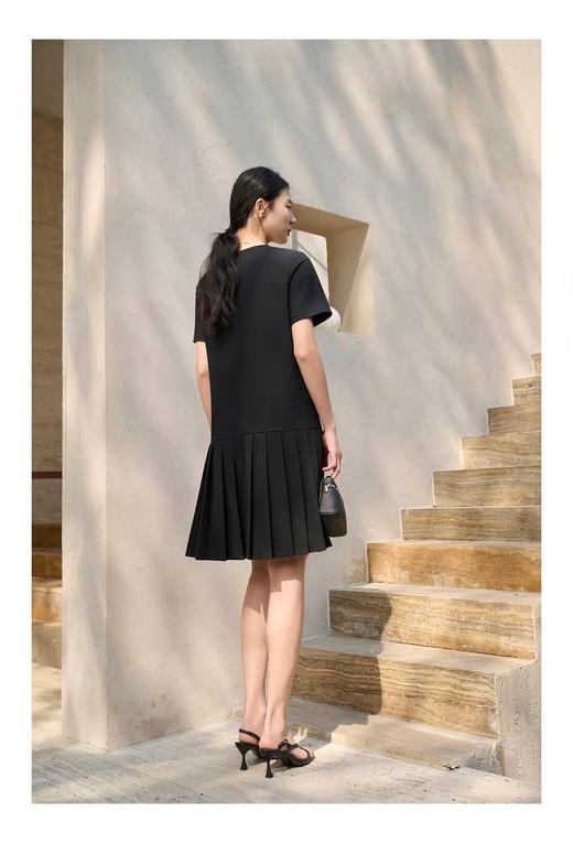 冰点价！仅限11.11！退货勿拍 微脏【新品特卖】HEHE品牌 超垂感～简约气质小众后百褶下摆连衣裙M1-3-喜出 商品图2