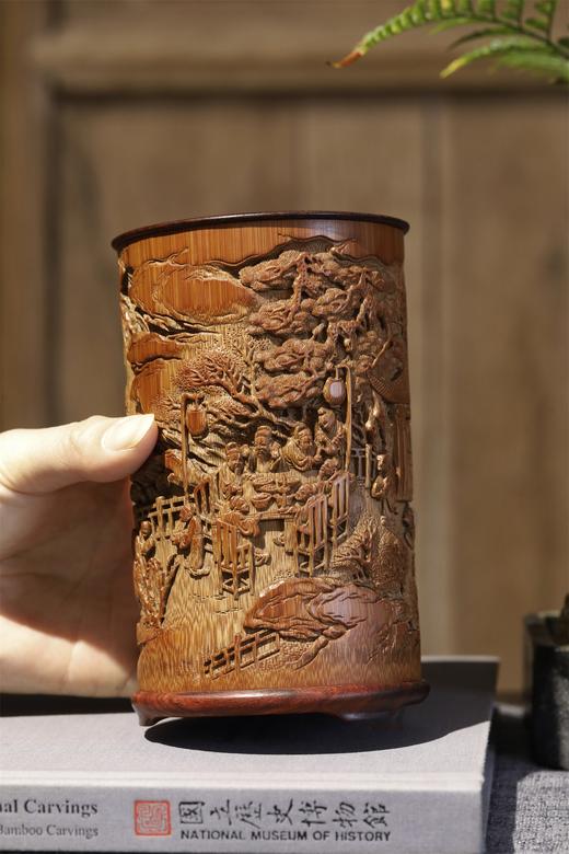 春夜宴桃李园°竹雕笔筒 商品图4