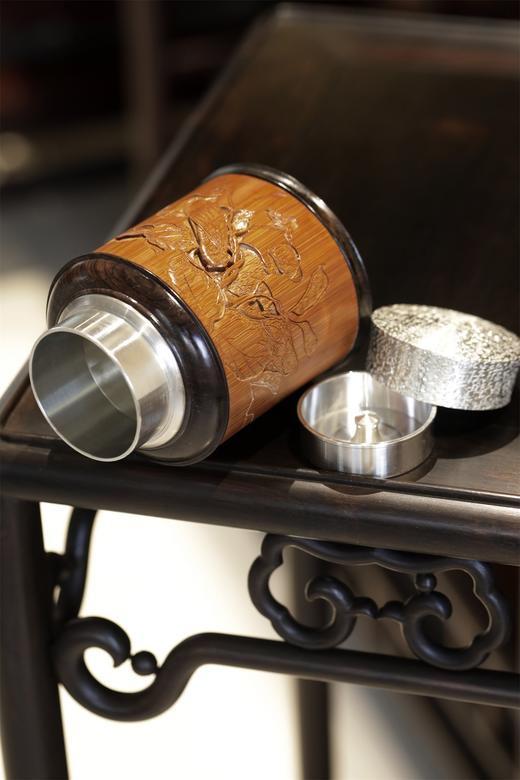 秋园虫趣图°锡胆竹雕茶叶罐 商品图5