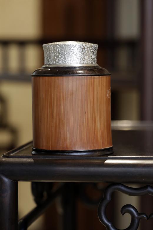 秋园虫趣图°锡胆竹雕茶叶罐 商品图3