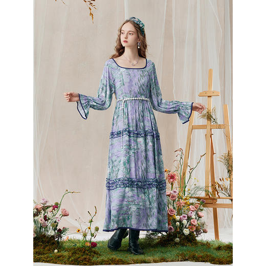 两三事 烟青花影 2025秋季新款复古木耳边拼接印花连衣裙 商品图3