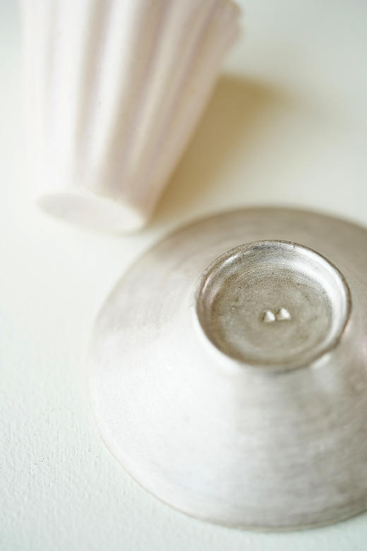 安藤雅信75外薄樱釉细反轮花茶杯｜白银彩反丸茶托 商品图4