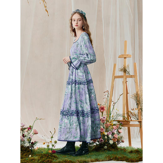 两三事 烟青花影 2025秋季新款复古木耳边拼接印花连衣裙 商品图2