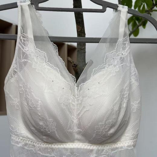 【抖音专属】宽肩背心（65213-冰玉白） 商品图1