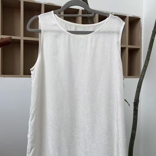 【线上专属】云舒·吊带裙（24818950Y-凝脂） 商品图4