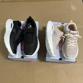 SKQ女士轻便跑步鞋，配同品牌鞋盒.