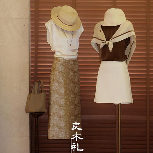 【预售7天】良木礼丝毛印花半裙（X7352） 商品图1