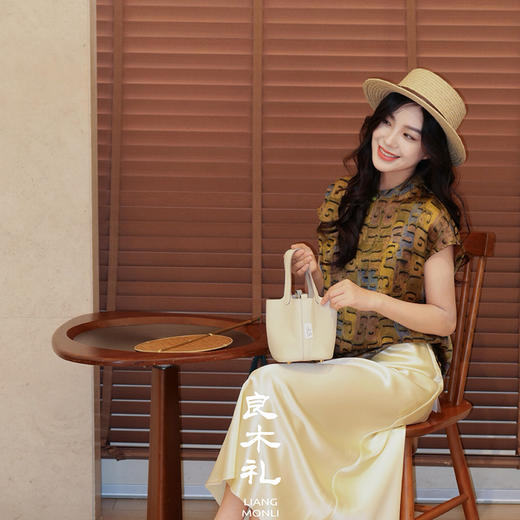 【预售7天】良木礼真丝上衣（3882） 商品图3