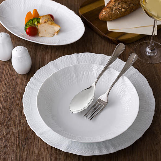 Noritake则武 cher blanc进口浮雕餐具套装纯白餐盘套组家用送礼cher blan 4人食餐具套装18头 商品图3